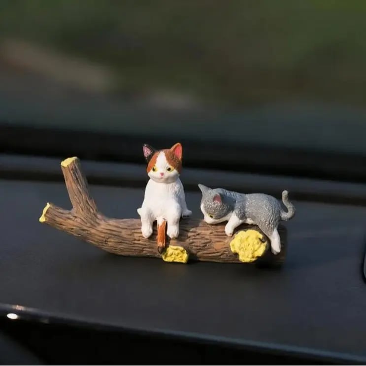 ⏰LAST DAY 60% OFF🔥 Hand-Painted Mini Cat Desk Figurines – Set of 5 Cute Cartoon Kitty Companions